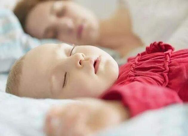 寶寶睡眠不好總是哭鬧的原因